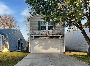 304 Clayton Ln, Greenwood, IN 46143