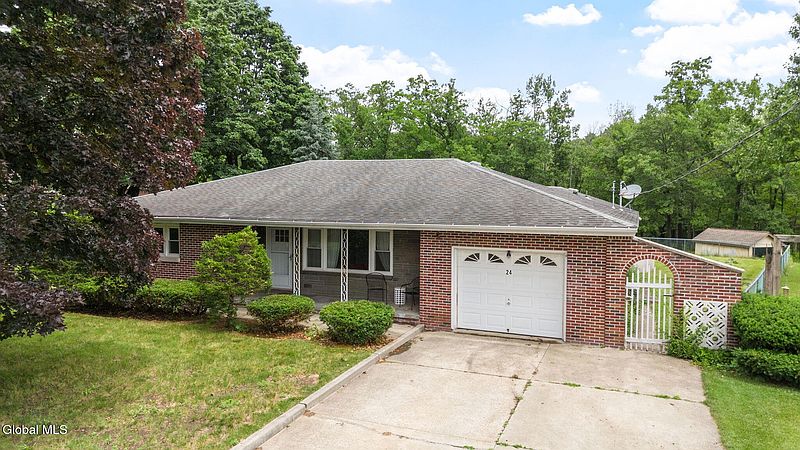 3rd image of 24 Warwick Avenue
