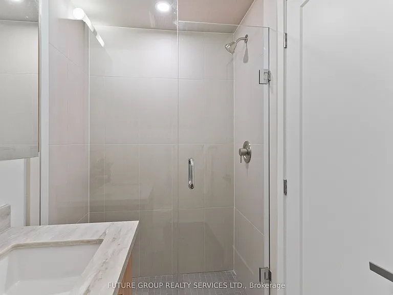 15 Acorn Ave #3 — Photo 28