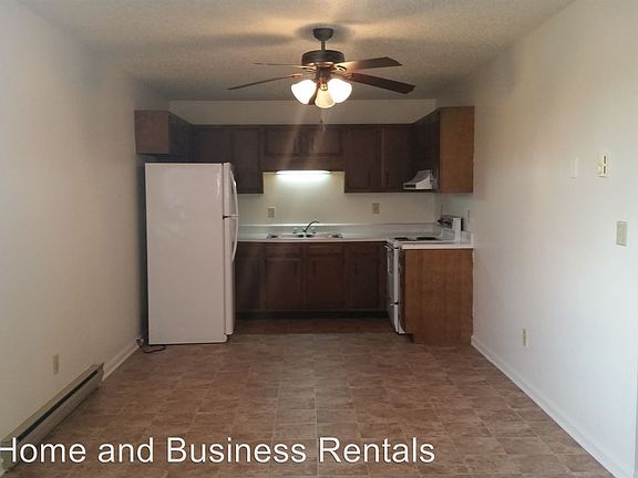 2nd image of 174 Clover St APT 4