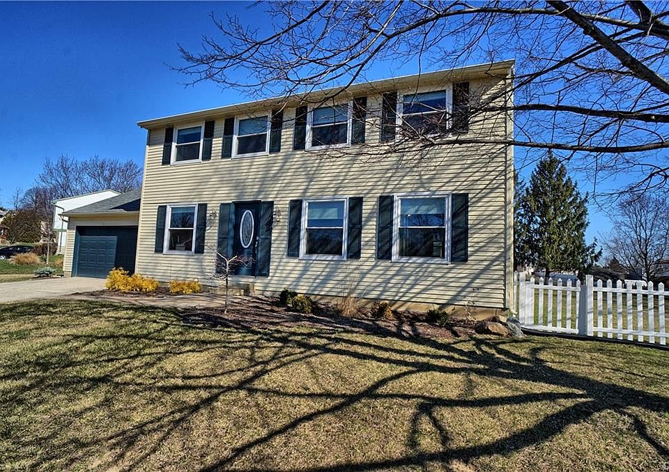 1st image of 2347 Cross Village Dr