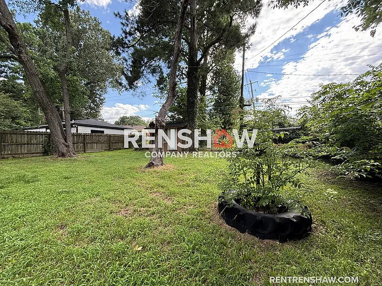 1065 Larry Ln — Photo 21