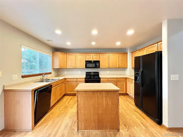 4265 Miners Candle Dr — Photo 3