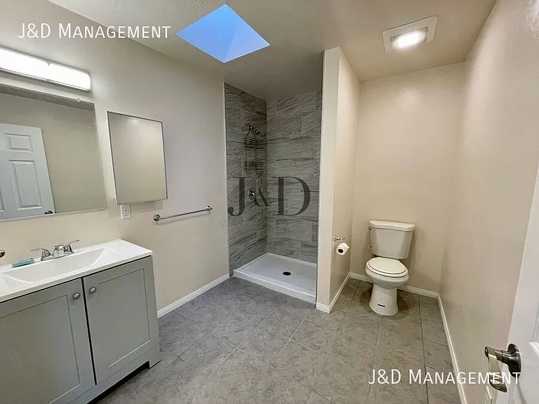 2252 Ocean View Blvd — Photo 8