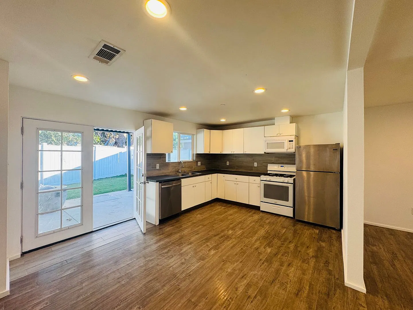 Somis 3 Bedroom Serenity — Photo 3