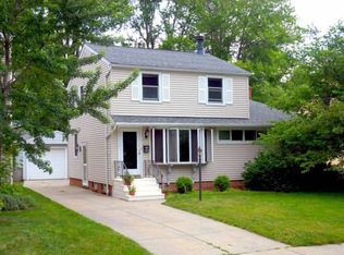 509 Kenilworth Rd, Bay Village, OH 44140
