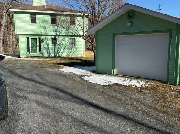 2509 Skiparee Rd, North Pownal, VT 05260