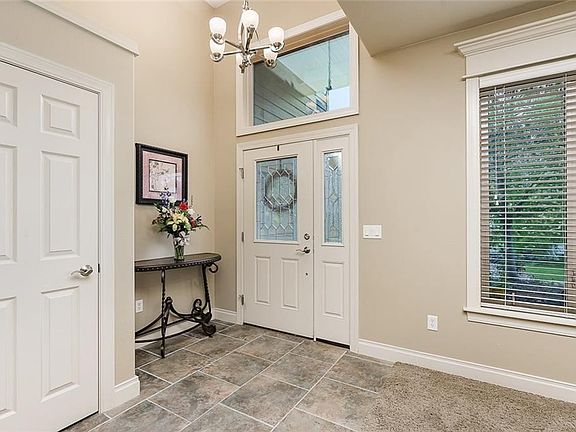 5th image of 7165 Silversprings Cir