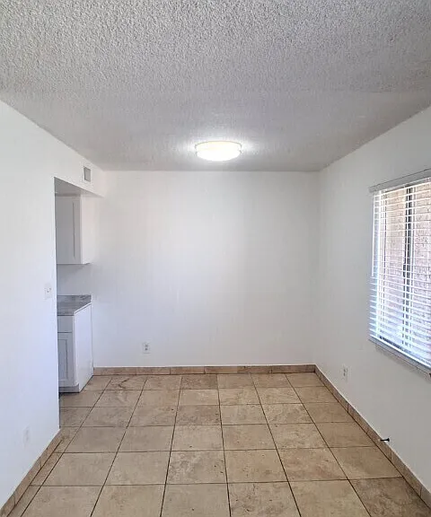 4515 E Wood St — Photo 5