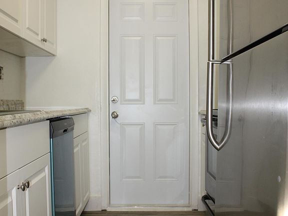 2nd image of 370 Sunshine Dr #1