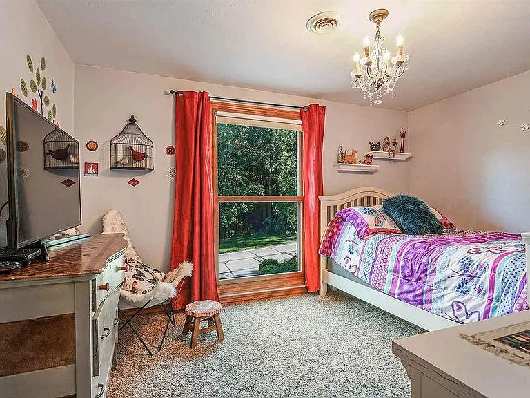 2560 Dunbar Ln — Photo 25