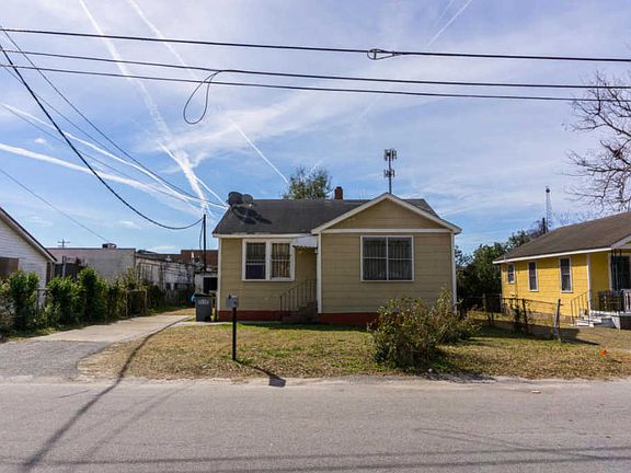 2nd image of 3301 Goldenrod St