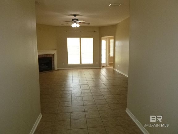 5th image of 9598 Canterbury Ct