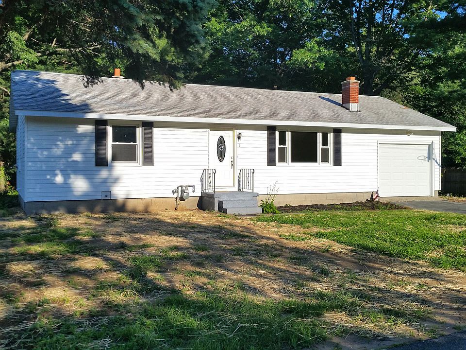 1st image of 9 Birchwood Dr