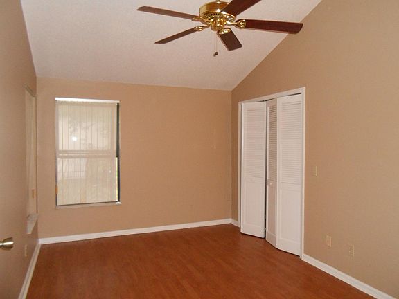 4th image of 7062 Villa Estelle Dr