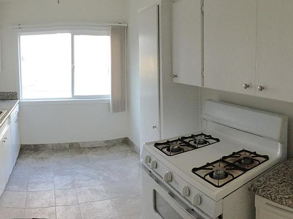 5th image of 7607 Fountain Ave APT 16