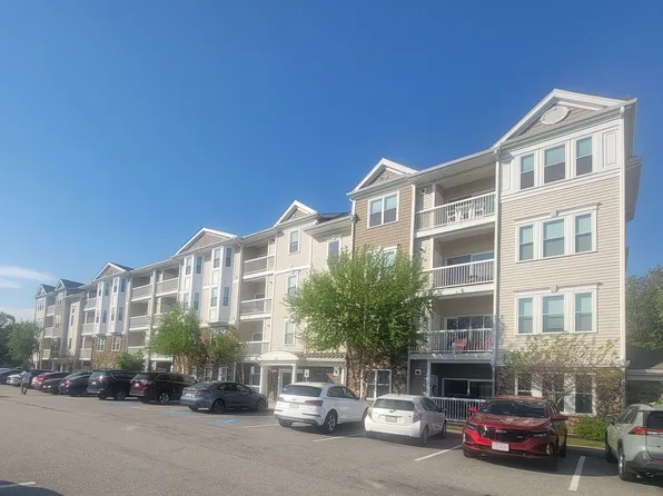 70 Trotter Rd #312, South Weymouth, MA 02190