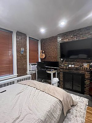 5th image of 117 Bank St APT 3D