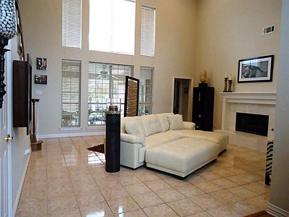 2nd image of 5009 Wareham Dr