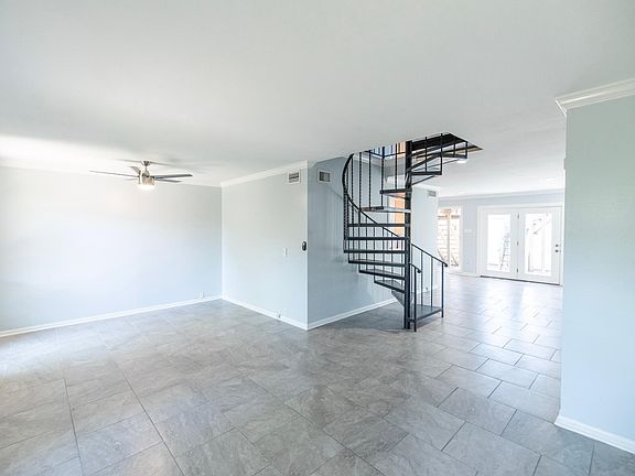 3rd image of 16 Lake Shore Dr #16