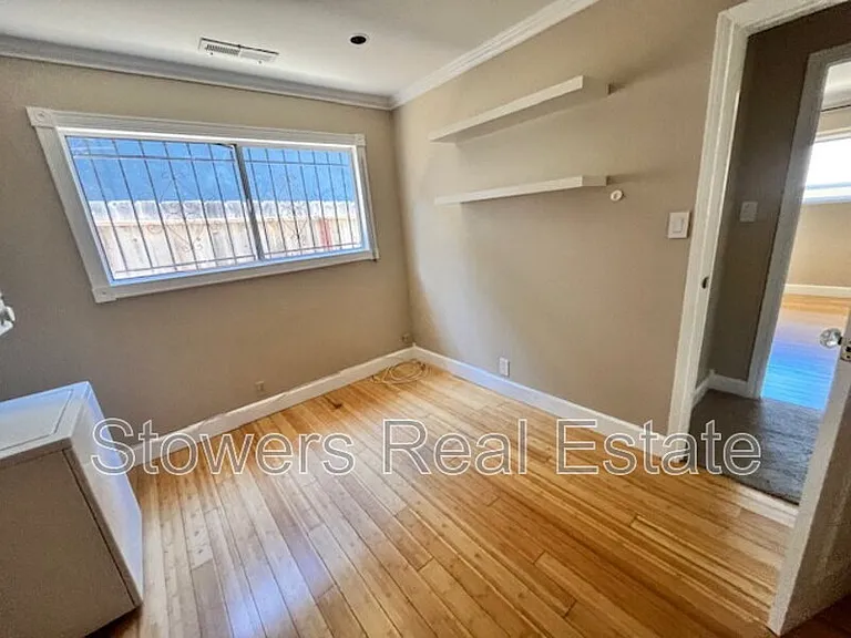 221 Green St — Photo 9