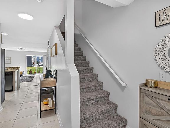 3rd image of 261 AUTUMN LANE #5