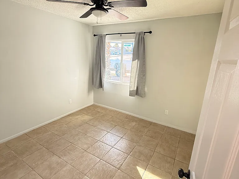 3244 Lindell Rd — Photo 10