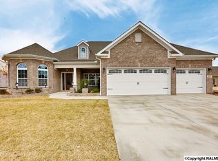223 Narrow Creek Dr, Harvest, AL 35749