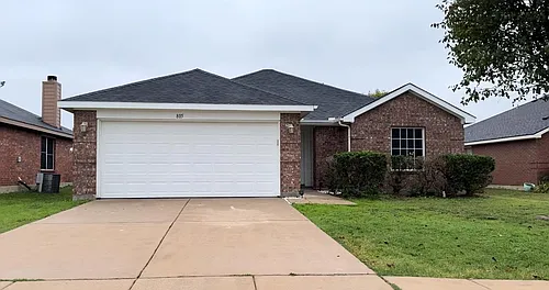 805 Sage Cir Photo 1