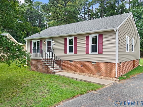 2nd image of 2552 Hickory Knoll Ln