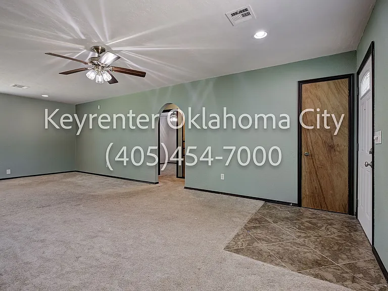 10912 N Blackwelder Ave — Photo 5