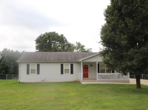 1037 David Dr, Lawrenceburg, KY 40342