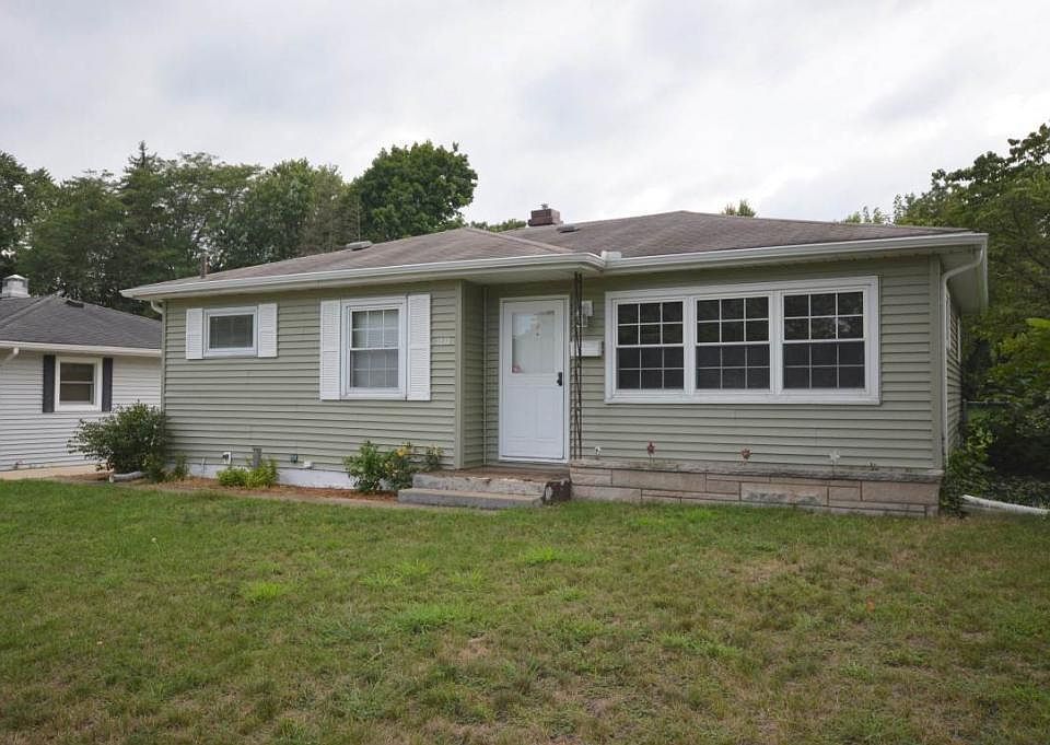 1st image of 1233 Sussex Dr