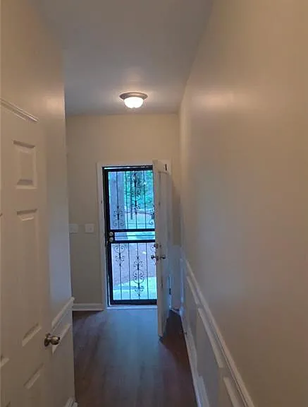 4247 Youngstown Cir #4247 — Photo 2