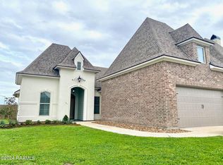 101 San Sebastian Dr, Youngsville, LA 70592