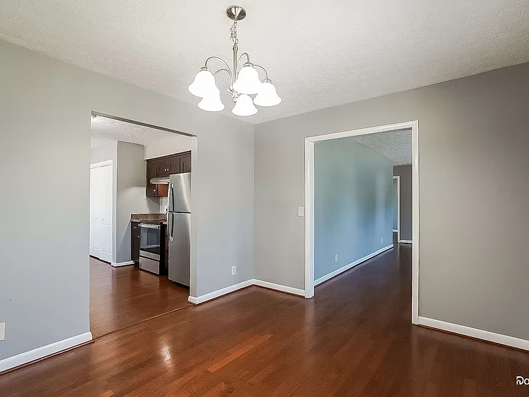 617 Blake Moore Dr — Photo 7