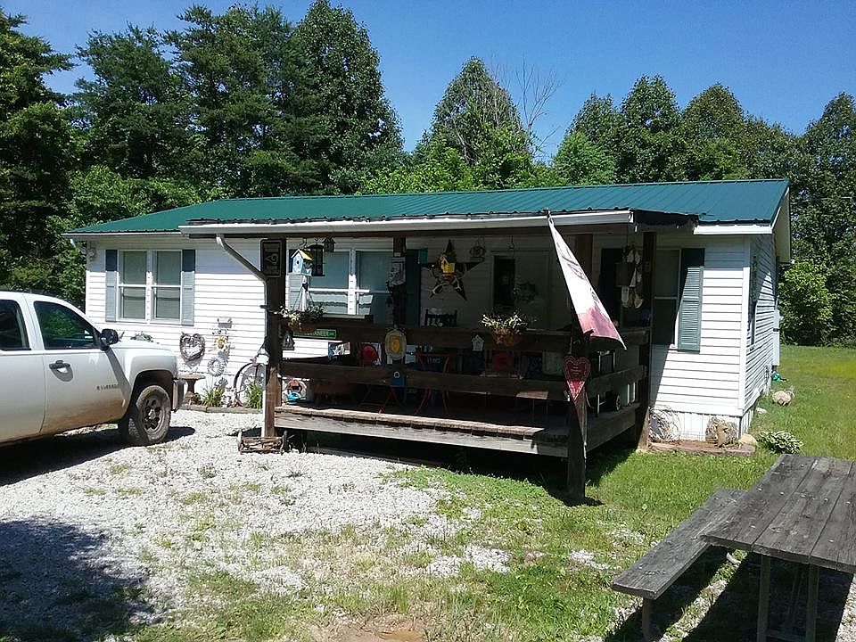 1st image of 115 Jones Dr