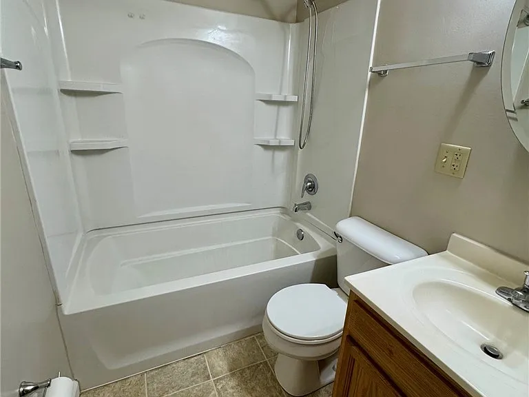 59 Arnold St — Photo 8
