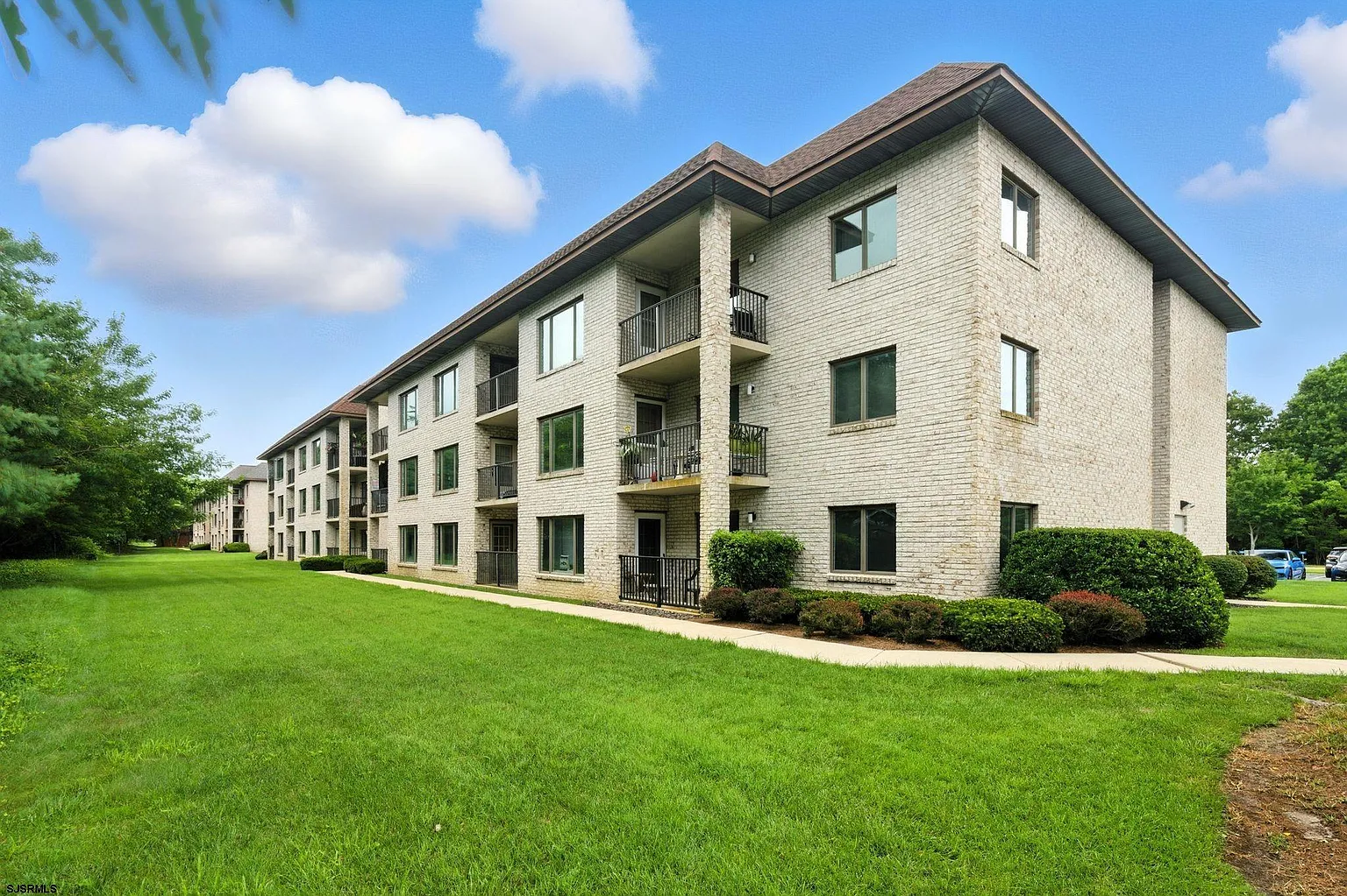 2209 Dolphin Ave #2209 photo 1