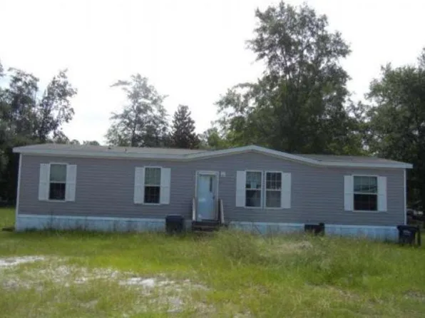 579 Palmhurst Dr, Folkston, GA 31537