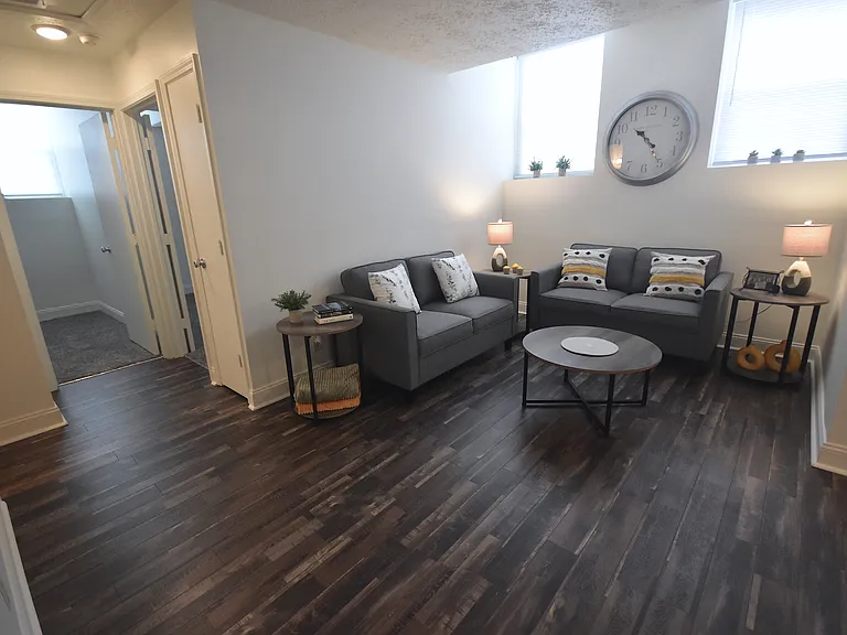 Waveland Place Apartments — Photo 5