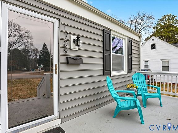 3rd image of 1709 Betty Ln