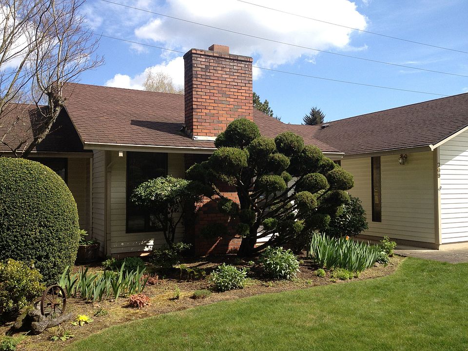 1st image of 709 SE 132nd Ave