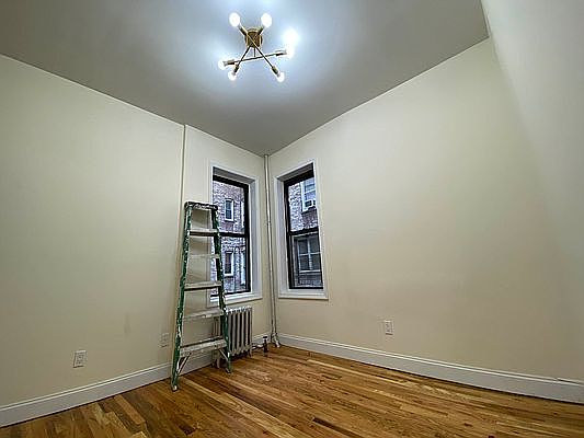 4th image of 1131 President St #Aa