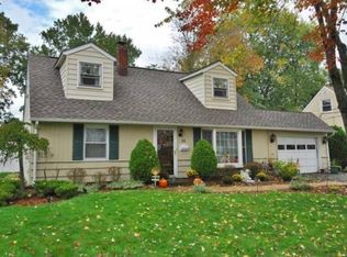 31 Loretta Dr, Little Falls, NJ 07424