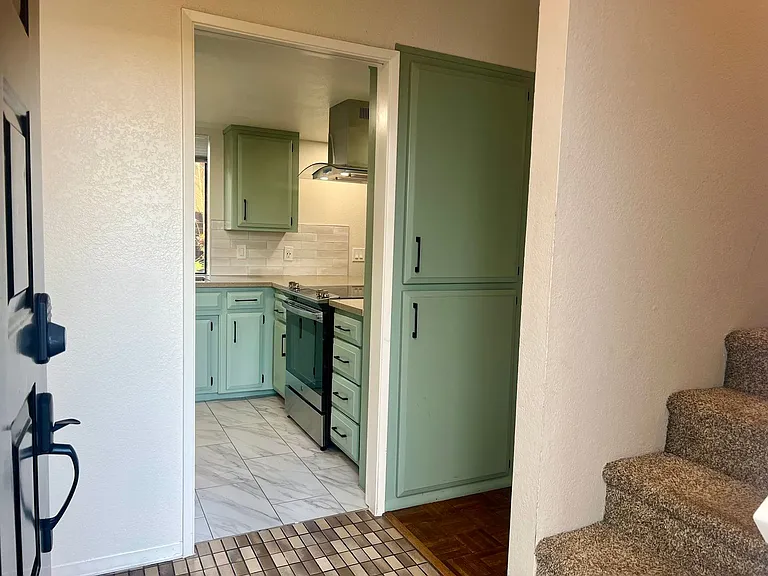 5170 Riverside Blvd — Photo 3