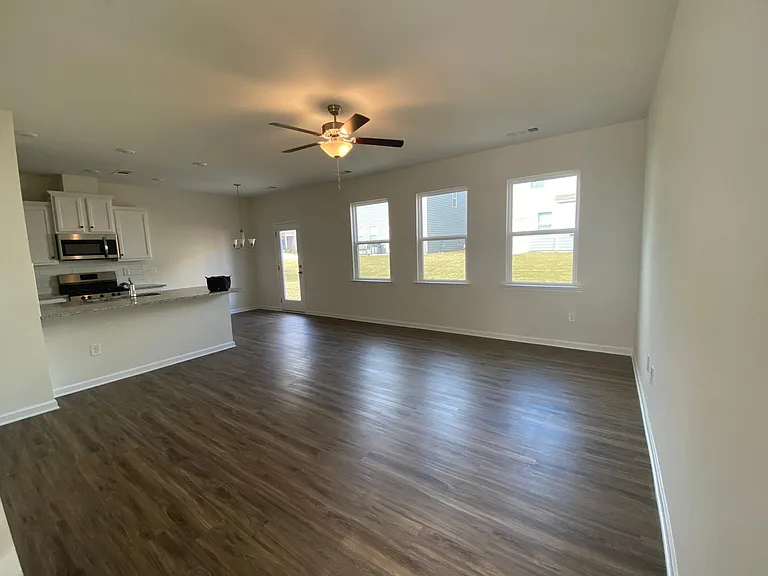 203 Ridge Valley Dr — Photo 5