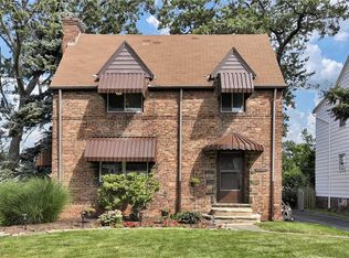 10811 Elmwood Ave, Garfield Heights, OH