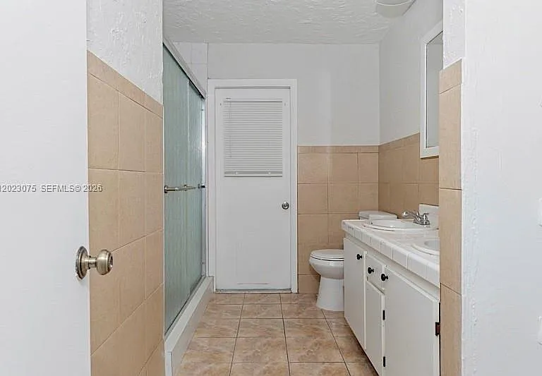 3910 NW 4th Ct — Photo 15