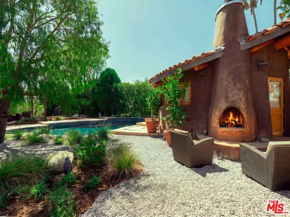 3377 Canton Ln, Studio City, CA 91604